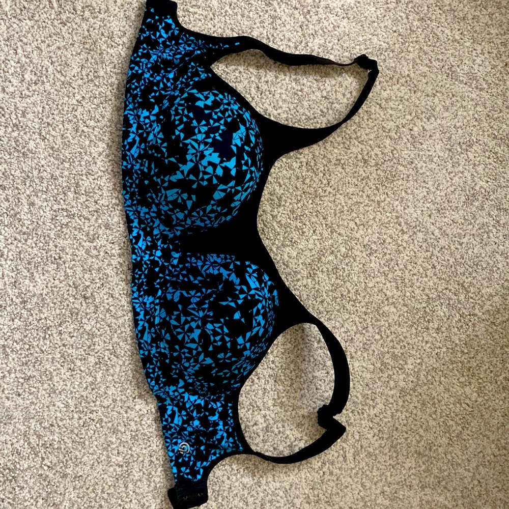 Padded sports bra